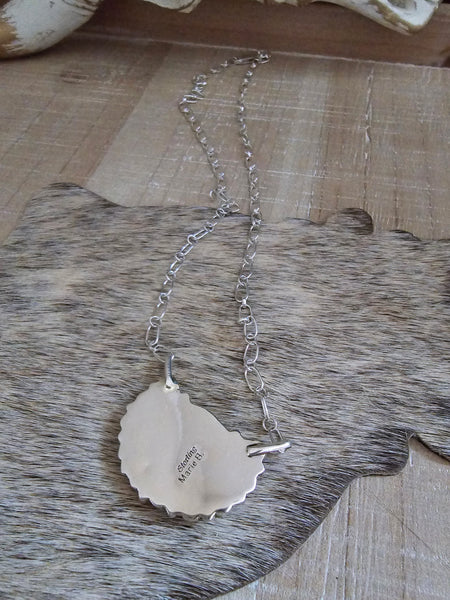 THE MARIE WHITE BUFFALO CLUSTER PENDANT NECKLACE