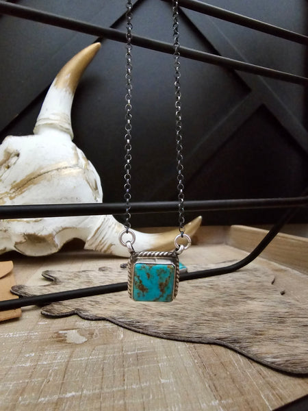 THE LITTLE TURQUOISE SQUARE NECKLACE