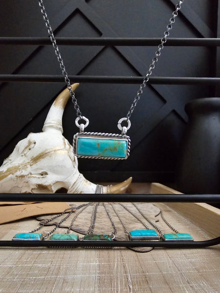 THE LITTLE TURQUOISE BAR NECKLACE