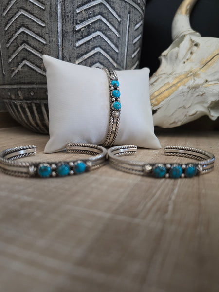 THE KINGMAN TURQUOISE THREE STONE CUFF