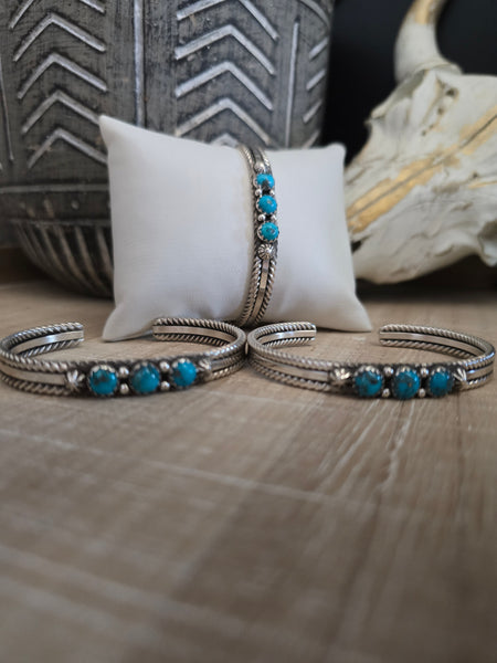 THE KINGMAN TURQUOISE THREE STONE CUFF
