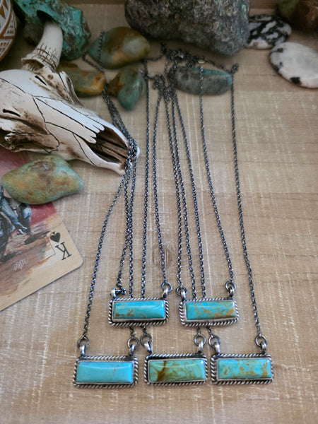 THE DIXON LITTLE TURQUOISE BAR NECKLACE