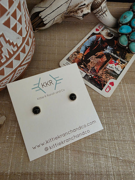 DOROTHY YAZZIE ONYX STUD EARRINGS