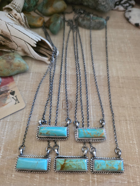 THE DIXON LITTLE TURQUOISE BAR NECKLACE