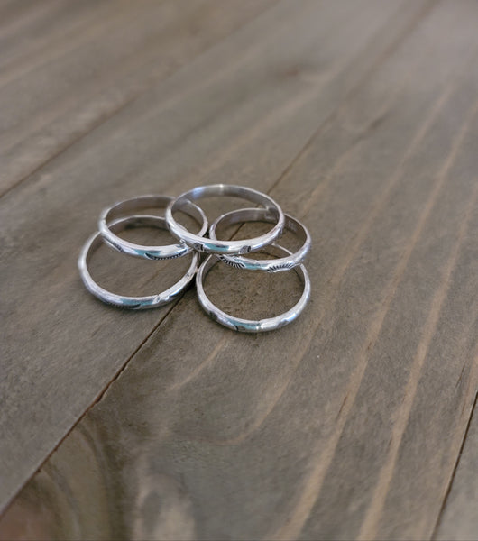 NAVAJO HANDMADE STERLING SILVER STAMPED HALF WIRE STACKING RING