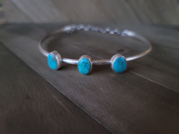 THREE STONE CHOKER