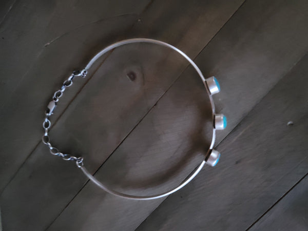 THREE STONE CHOKER