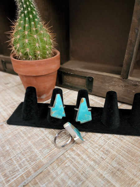 ROBERT SHAKEY TURQUOISE LIGHTNING BOLT RING