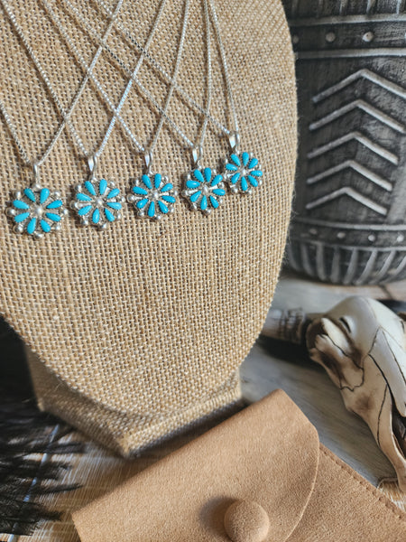 THE PETITE ZUNI CLUSTER NECKLACE