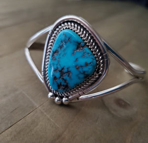 Our Guide on How to Buy and Take Care of Your Navajo Jewelry