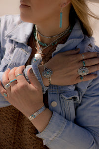 DOROTHY YAZZIE EMERALD VALLEY TURQUOISE PENDANT