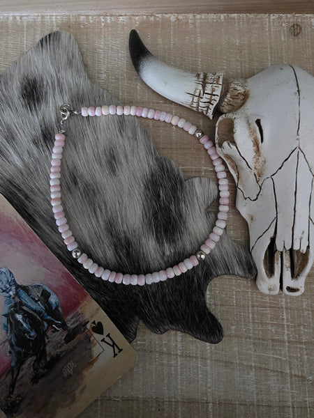 GERALD BENALLY PINK CONCH SHELL AND STERLING SILVER BEADED BRACELET