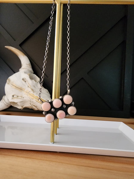 DONOVAN SKEETS PINK CONCH SHELL CLUSTER NECKLACE