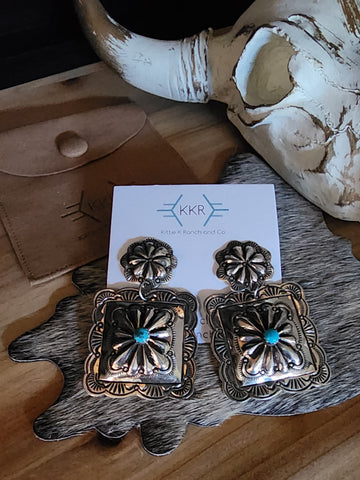 THE GENEVIEVE BLACK TURQUOISE CONCHO DANGLE EARRINGS