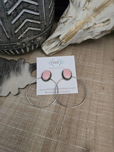 ELOUISE KEE PINK CONCH SHELL HOOP EARRINGS