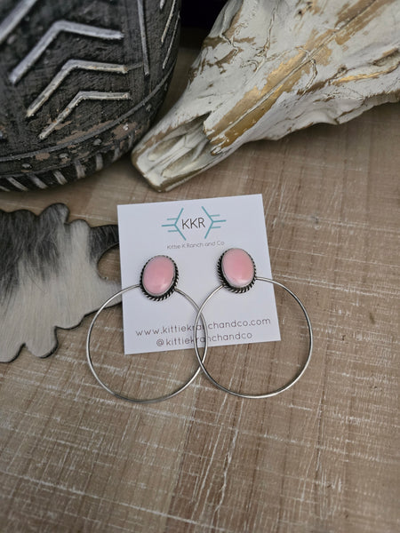 ELOUISE KEE PINK CONCH SHELL HOOP EARRINGS