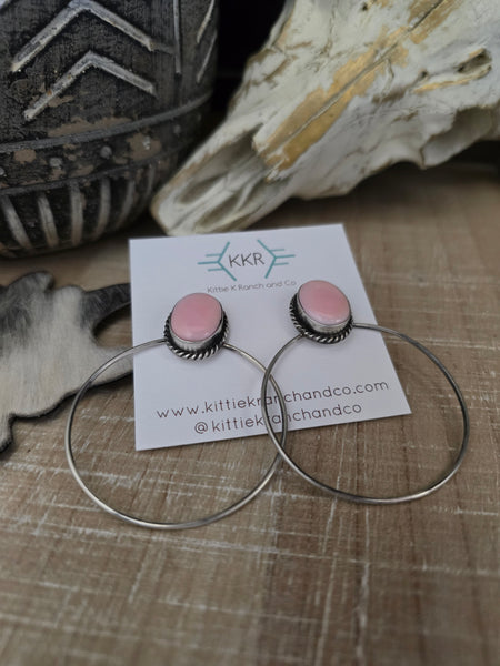 ELOUISE KEE PINK CONCH SHELL HOOP EARRINGS