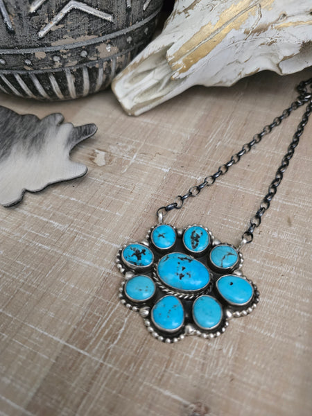 AUGUSTINE LARGO KINGMAN TURQUOISE CLUSTER NECKLACE