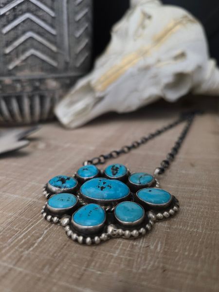 AUGUSTINE LARGO KINGMAN TURQUOISE CLUSTER NECKLACE