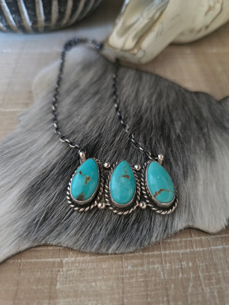 DONOVAN SKEETS THREE STONE KINGMAN TURQUOISE NECKLACE