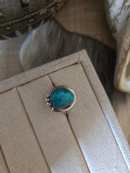 RITA DAWES FREE FORM TURQUOISE STONE RING