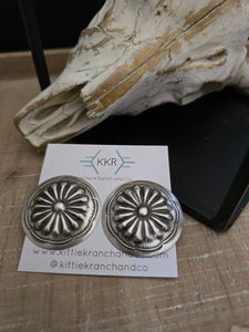 ARLENE SOCE LARGE SILVER CONCHO STUDS