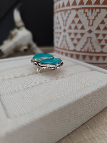 RAYMOND YAZZIE TRIANGLE TURQUOISE RING