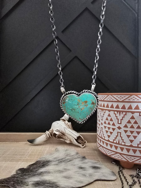 JUDITH DIXON KINGMAN TURQUOISE HEART NECKLACE