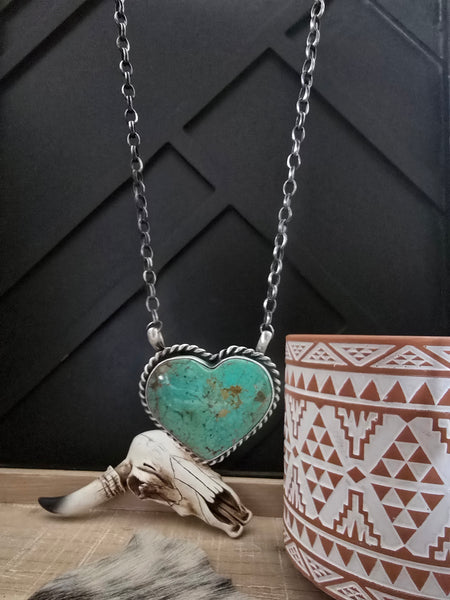 JUDITH DIXON KINGMAN TURQUOISE HEART NECKLACE