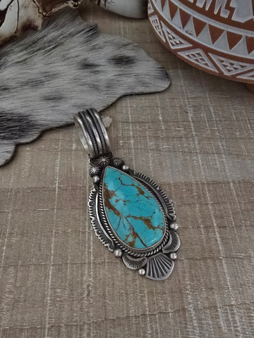 MIKE CALADITO KINGMAN TURQUOISE PENDANT