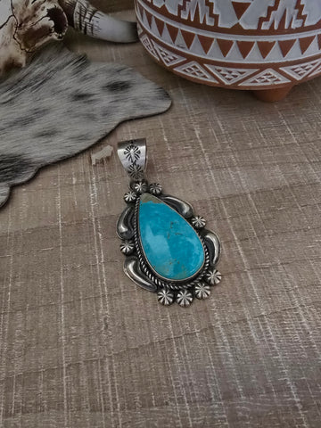 JEFF JAMES LARGE KINGMAN TURQUOISE PENDANT