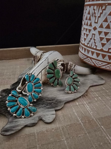 ALICIA WILSON KINGMAN TURQUOISE HALF CIRCLE CLUSTER STUD EARRINGS