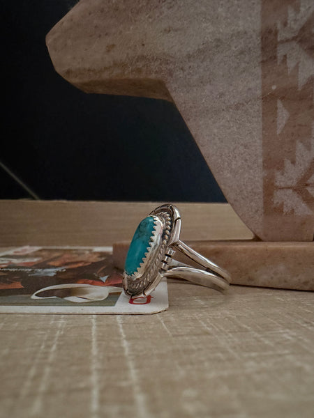 PEGGY SKEETS KINGMAN TURQUOISE STONE RING