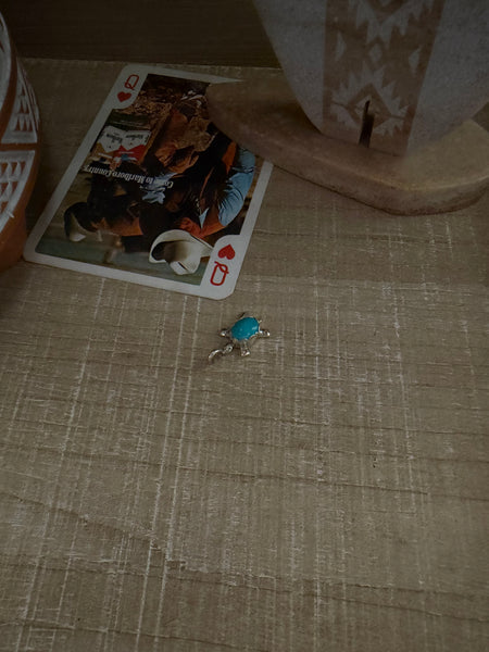 THERESA KINSEL TURQUOISE TURTLE PENDANT