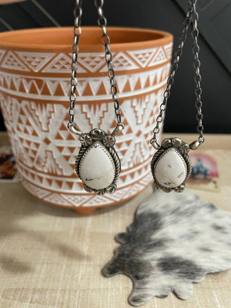 VIRGINIA HINIO WHITE BUFFALO NECKLACE