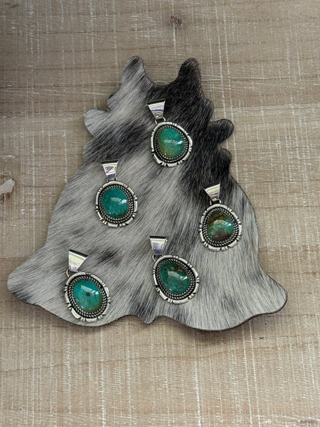 ALICE JOHNSON SONORAN TURQUOISE PENDANT