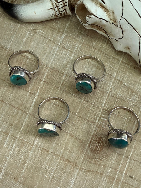 LETRICIA LARGO WHITE WATER TURQUOISE RING