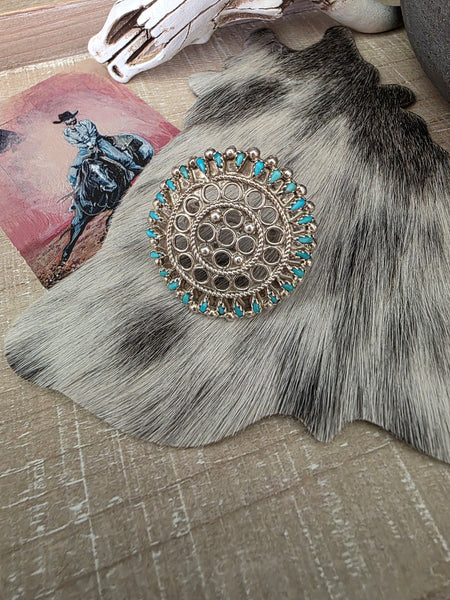 ZUNI TWENTY SIX TURQUOISE PETIT POINT STONE RING