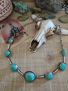 AUGUSTINE LARGO SEVEN KINGMAN TURQUOISE STONE CHOKER NECKLACE