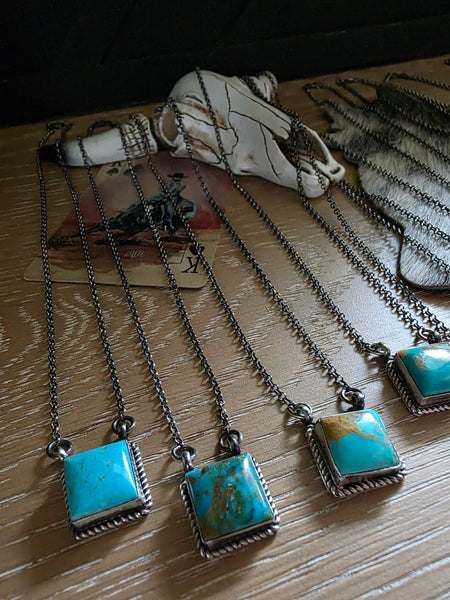 THE DIXON LITTLE TURQUOISE SQUARE NECKLACE