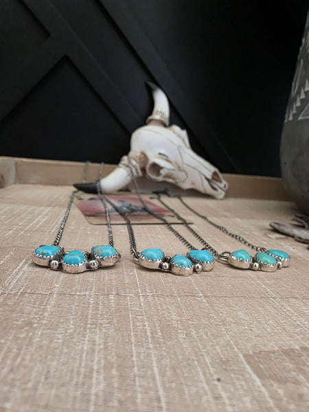 KINGMAN TURQUOISE TRINITY NECKLACE