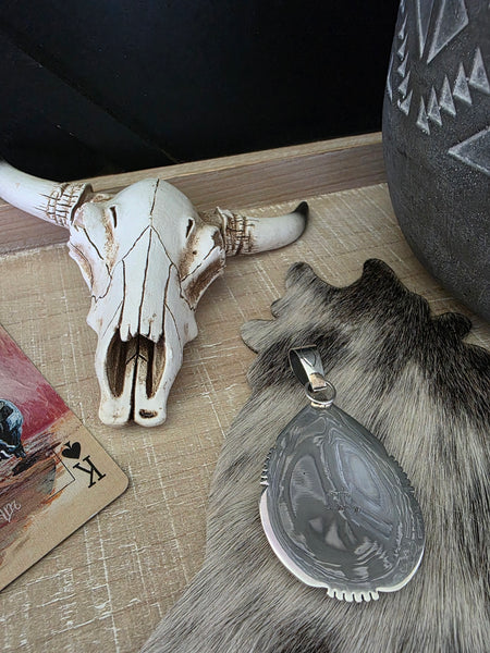 CHESTER CHARLEY CORAL STONE CLUSTER PENDANT