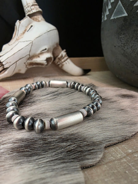 TONISHA HALEY HANDMADE NAVAJO PEARL AND PINK CONCH BRACELET