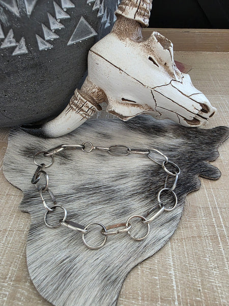 NAVAJO HANDMADE PAPERCLIP STYLE BRACELET