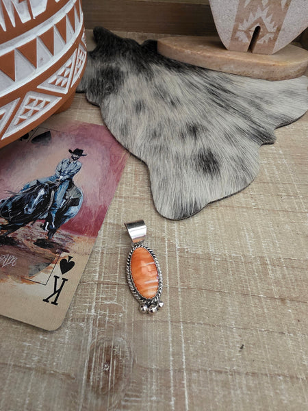 BYRON BEGAY ORANGE SPINY OYSTER PENDANT