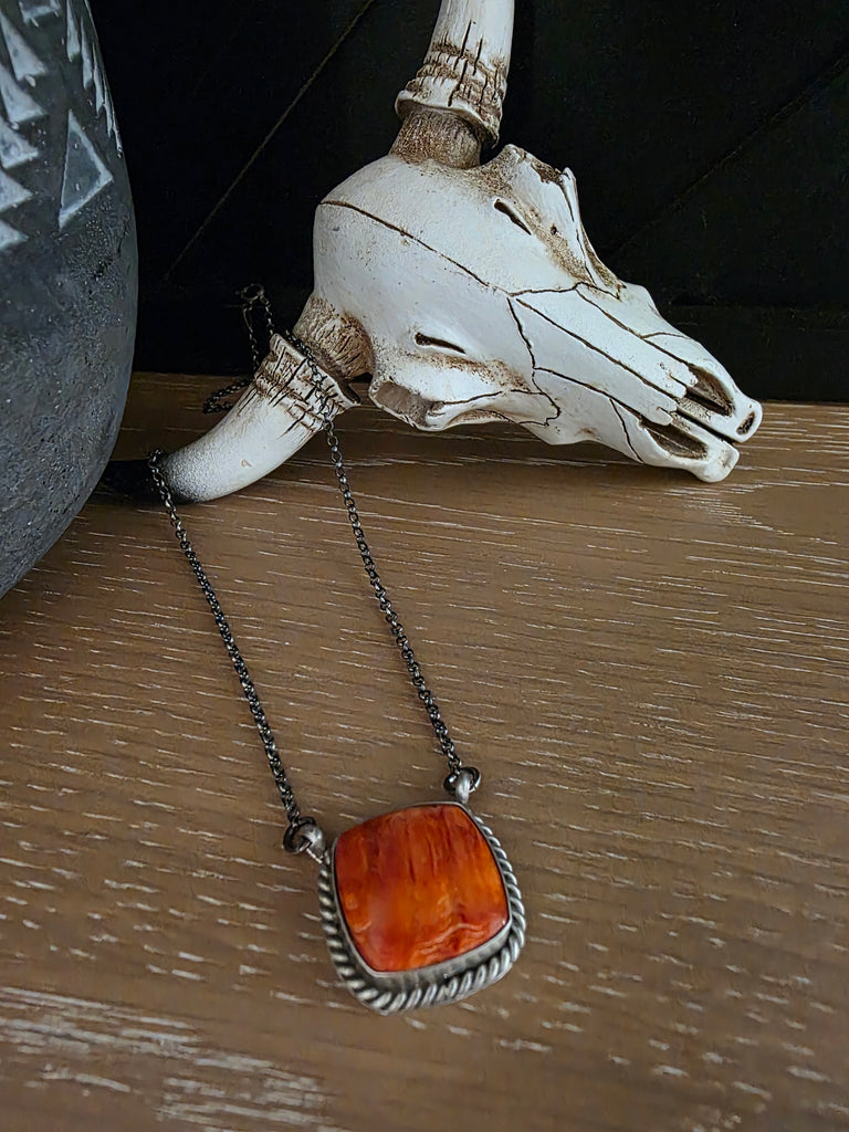 JIMSON BALIN SPINY OYSTER NECKLACE – Kittie K Ranch and Co