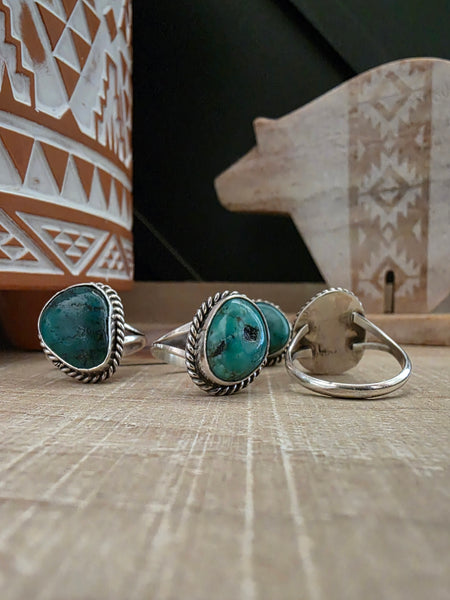 LETRICIA LARGO WHITE WATER TURQUOISE RING