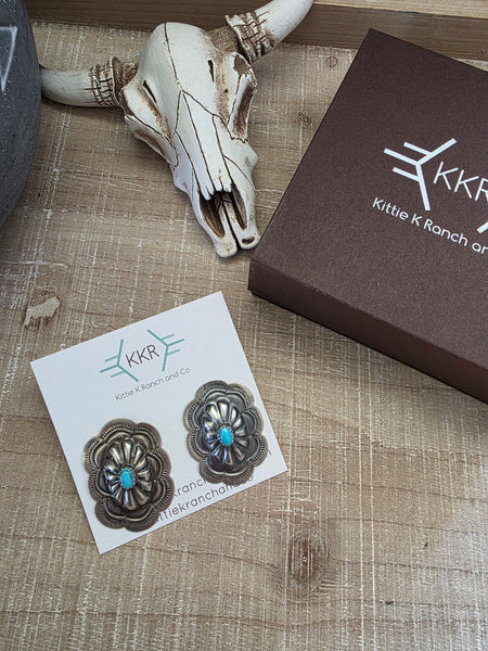 LAVINA BENALLY STERLING SILVER KINGMAN TURQUOISE OVAL CONCHO STUDS