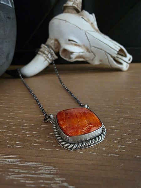 JIMSON BALIN SPINY OYSTER NECKLACE