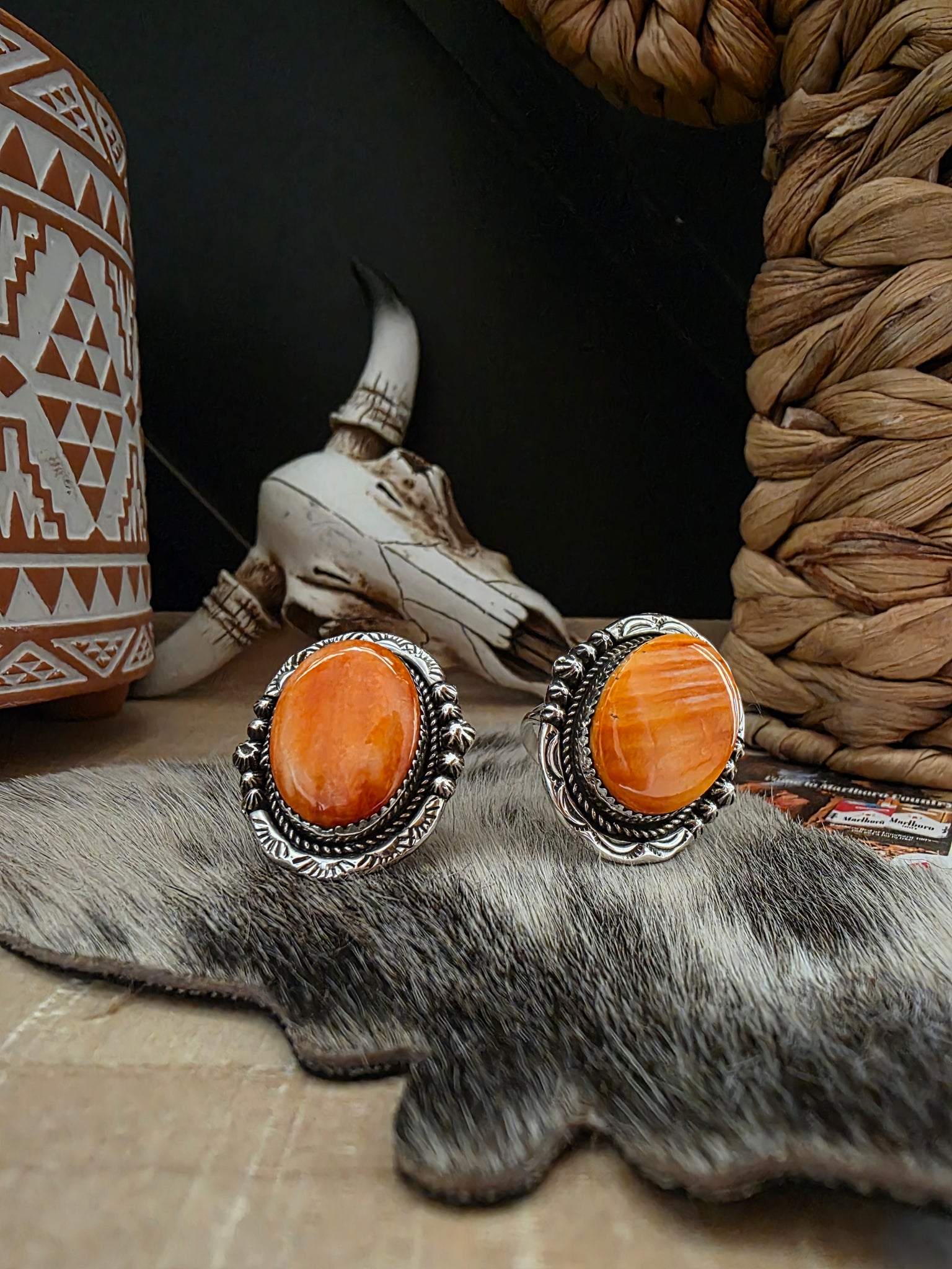 RAYMOND YAZZIE SPINY OYSTER COCKTAIL RING